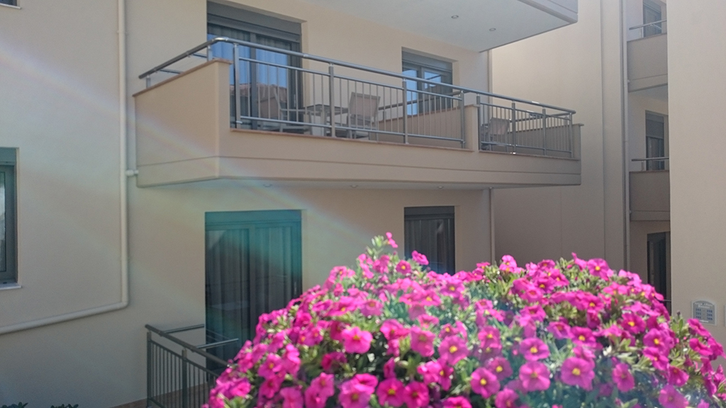 Artemis Plaza 3 * - pic #2