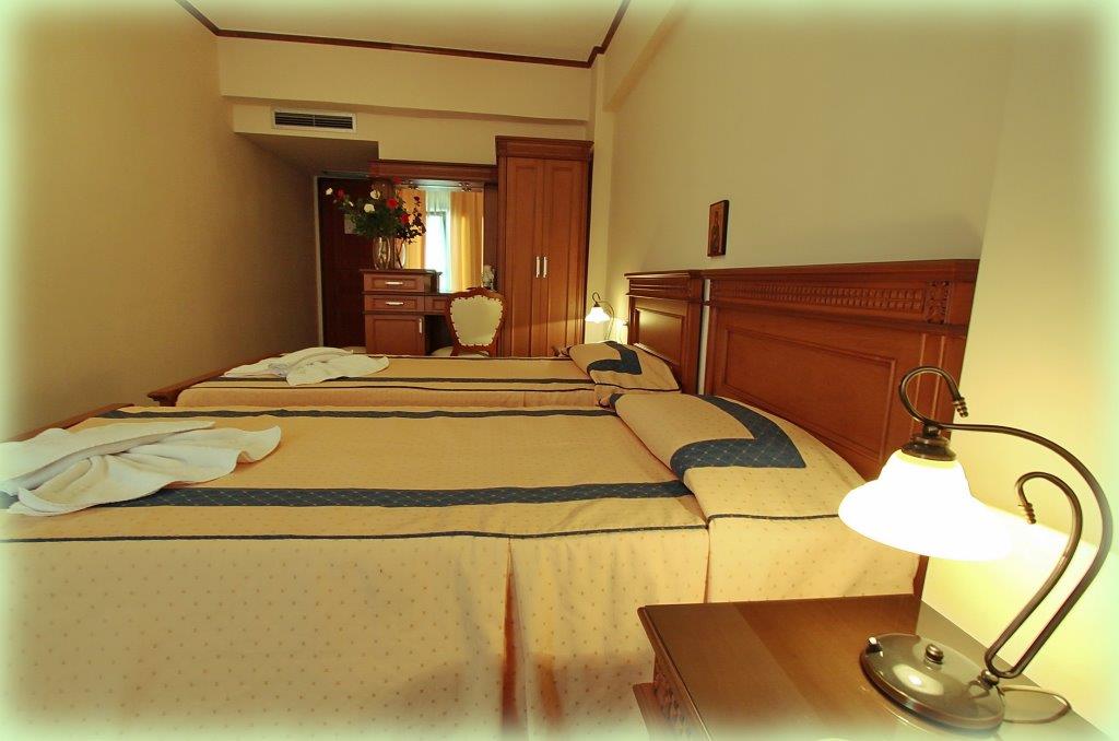 Hotel Famissi 3 * Hotel Famissi 3 *