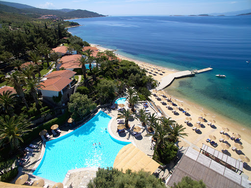  Eagles Palace , Aristotelis