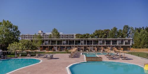 Blue Water Resort